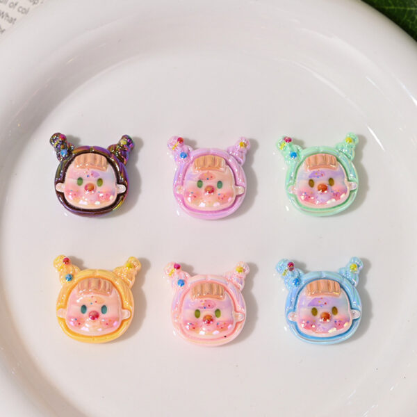 oly-6dd121744851d5ff1de0c836533db7c8 Wholesale Cartoon cute doll head scattered beads