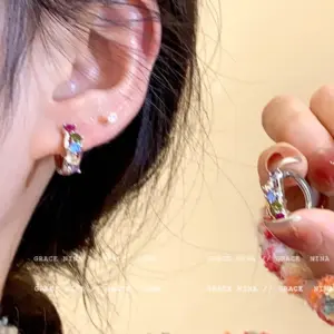 A1015 Silver-Ear Clip