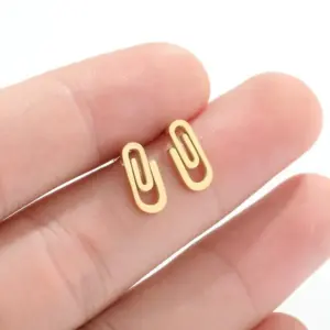 Wholesale PVD Coated Real Gold Plated Paper Clip Stainless Steel Fashion Waterproof Non Tarnish Ear Studs