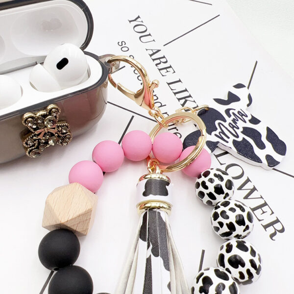 Wholesale Dairy Cow Grain Wood Beads Wood Chip Cow Head Western Style