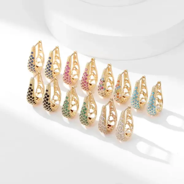 Wholesale Copper Water Droplets Zircon Gold Plated Sexy Simple Style Streetwear Gold Earrings