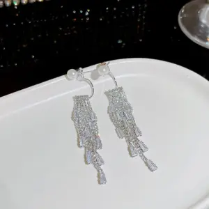 E0200 Silver Silver Needle