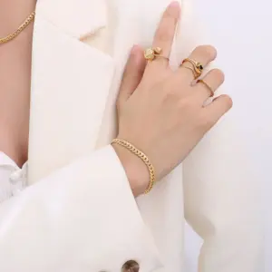 E017-Golden Wide Bracelet 15 5cm