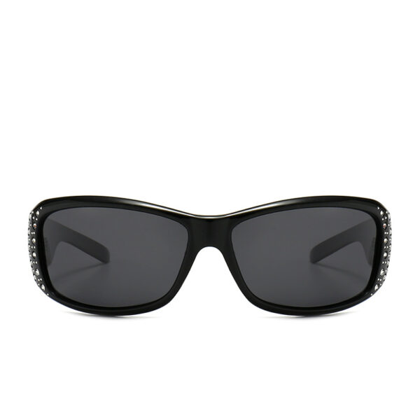 Wholesale European and American New polarized sunglasses retro fashion Diamond sunglasses women's foreign trade Classic glasses frame wholesale HC010