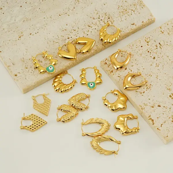 Wholesale 1 Pair Basic Modern Style Classic Style Geometric Heart Shape Eye Plating 304 Stainless Steel Hoop Earrings