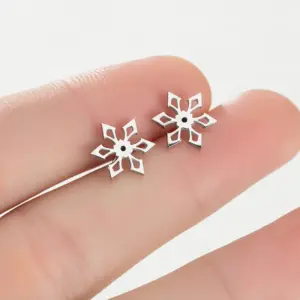 Wholesale PVD Coated 18K Gold Real Gold Plated Snowflake 304 Stainless Steel Simple Style Waterproof Non Tarnish Ear Studs