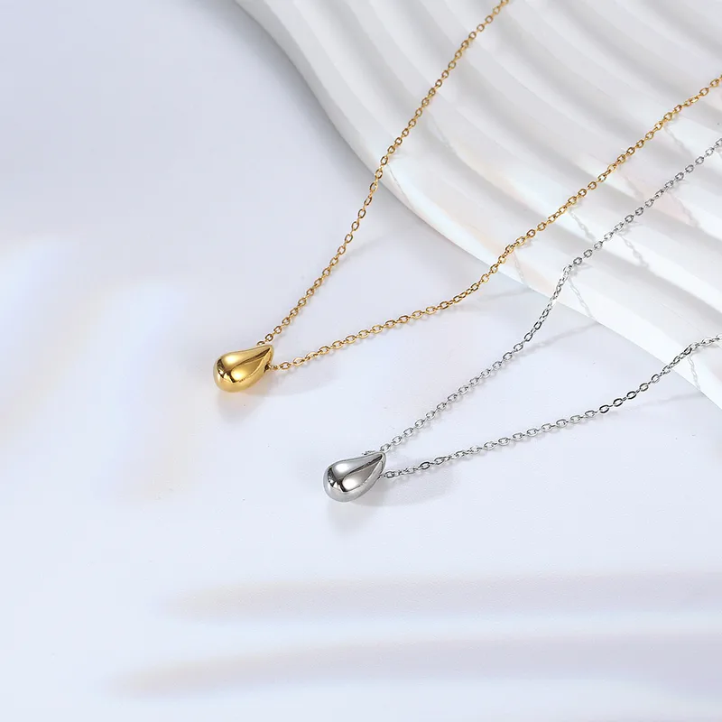 Wholesale PVD Coated Real Gold Plated 18K Water Droplets 304 Stainless Steel Simple Style Commute Waterproof Non Tarnish Pendant Necklace
