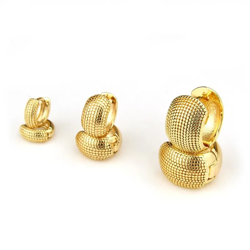 Wholesale Simple Style Round Copper Earrings Ear Studs