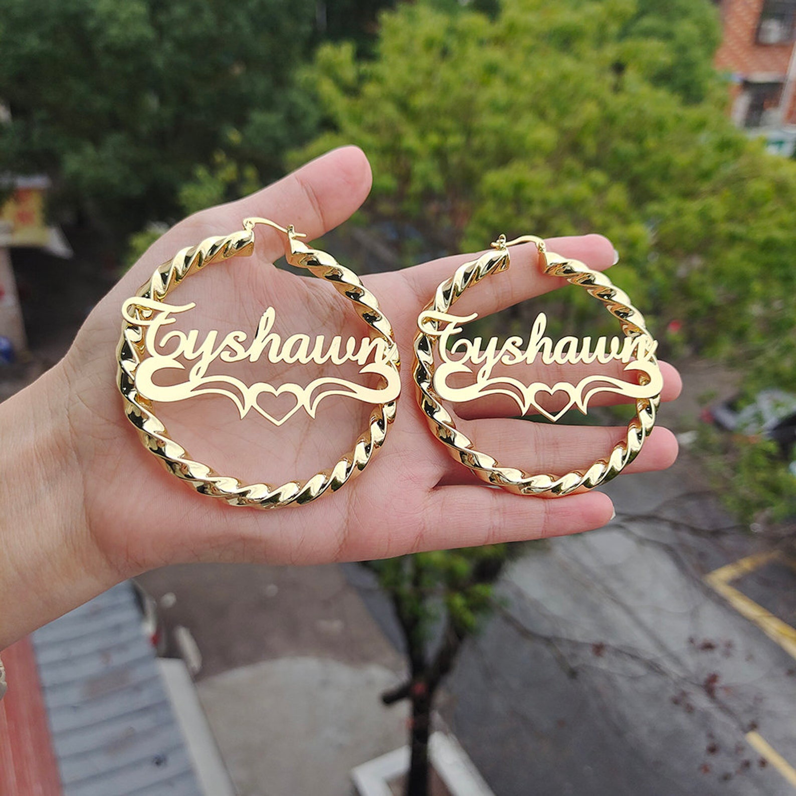 Wholesale European and American personality stainless steel name coarse thread earrings gold custom English letters love ear ring Mother's Day
