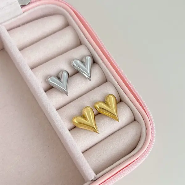 Wholesale Sweet Heart Shape Heart Metal 304 Stainless Steel No Inlaid 16K Gold Plated White Gold Plated Gold Plated Ear Studs