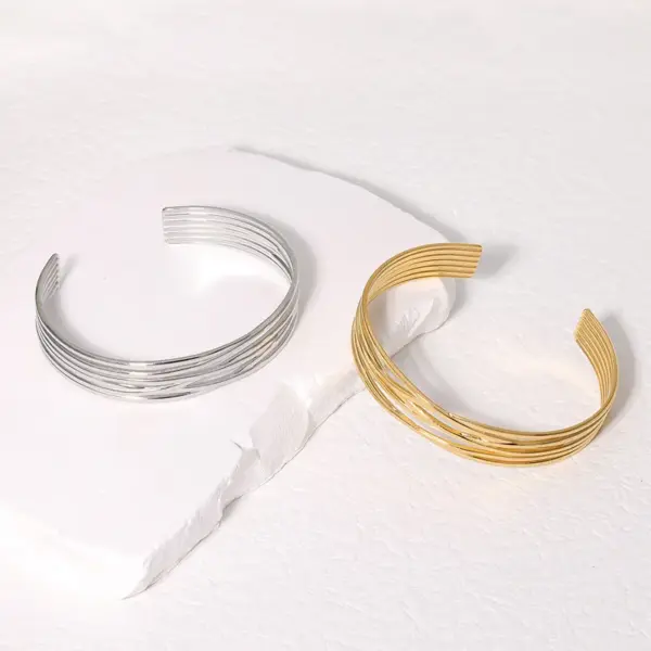 Wholesale PVD Coated Real Gold Plated 18K Gold Solid Color 304 Stainless Steel Simple Style Waterproof Non Tarnish Cuff Bracelets