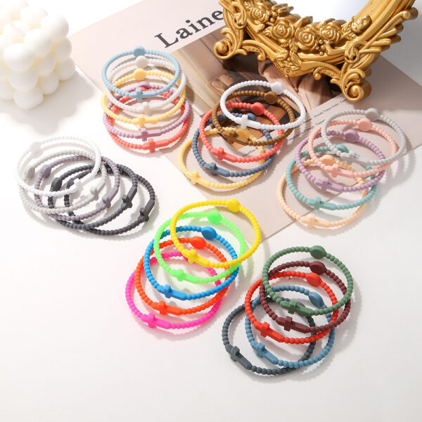 Wholesale Amazon hot selling bracelet simple European and American macaron cross bracelet children's hand adult silicone bracelet