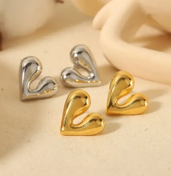 1 Pair IG Style Casual Heart Shape Plating 304 Stainless Steel 14K Gold Plated Stainless Steel Earrings