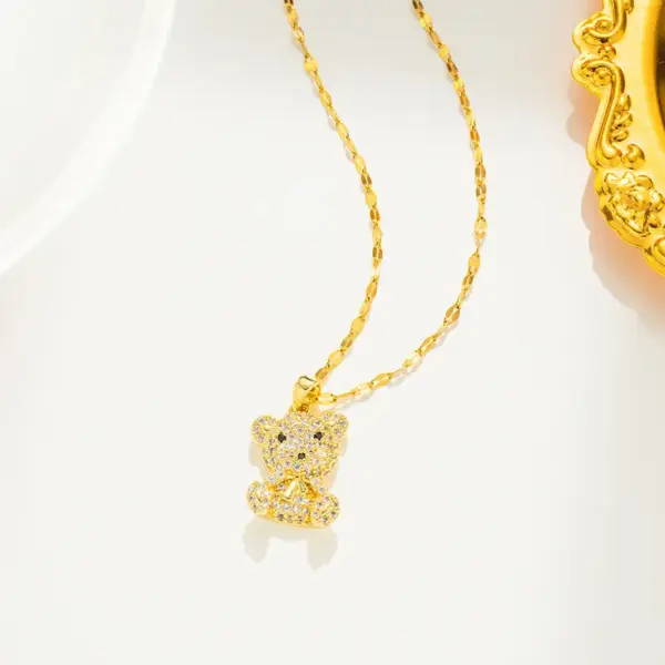 Wholesale PVD Coated Real Gold Plated Bear Stainless Steel Cute Simple Style Waterproof Non Tarnish Pendant Necklace