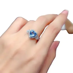 Ocean Blue Rhinestone Ring [Adjustable Opening]]