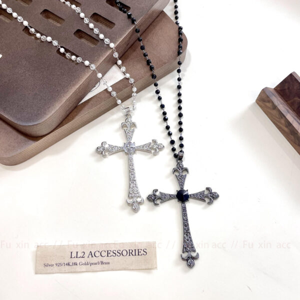 oly-6f06d91b79dd8fc0bd2154adb809a98c Wholesale European and American Retro Punk Subculture Y2K Luxury White Crystal Cross Zircon Retro Gothic Starburst Necklace