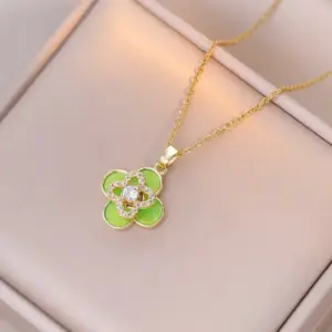 X0112 Gold 44 Emerald Four-leaf Flower Necklace