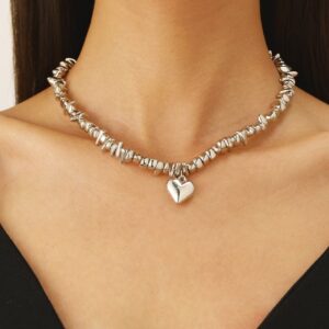 05 white k heart (necklace) 9206