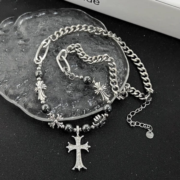 Wholesale 2025 New European and American Retro Cross Pendant Necklace Men's Niche Design High-End Titanium Steel Necklace Sweater Chain