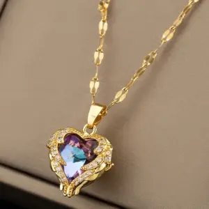 Heart of the Ocean-Gold-Purple Light