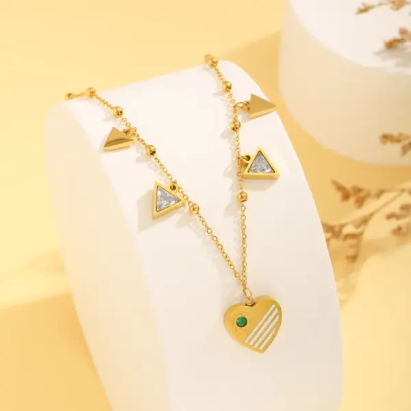 Wholesale PVD Coated Real Gold Plated 18K Gold Water Droplets Heart Shape Rectangle Titanium Steel Simple Style Waterproof Non Tarnish Titanium Steel Pendant Necklace