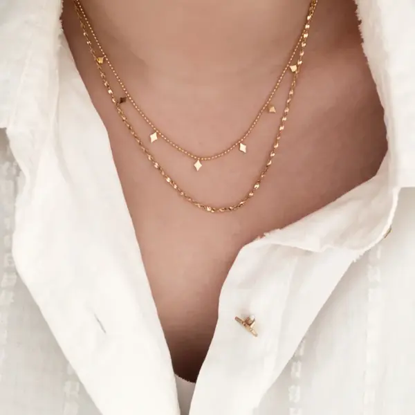Wholesale PVD Coated Real Gold Plated 18K Gold Rhombus 304 Stainless Steel Fashion Waterproof Non Tarnish 304 Stainless Steel Necklace