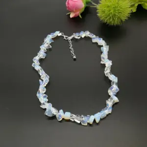 opal / Necklace