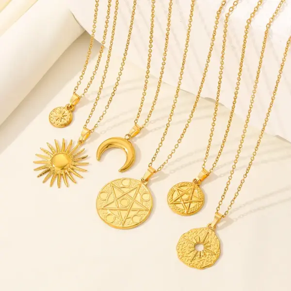 Wholesale PVD Coated Real Gold Plated Sun Star Moon 304 Stainless Steel Casual Simple Style Waterproof Non Tarnish 304 Stainless Steel Pendant Necklace