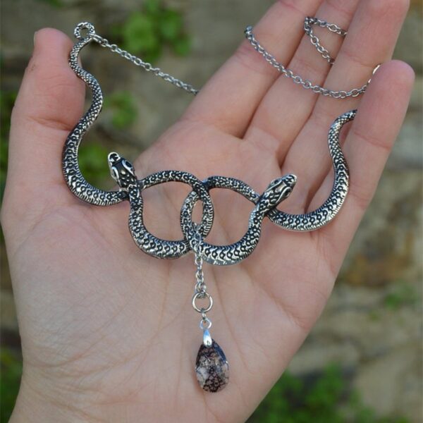 Wholesale Hot sale double snake necklace silver, gothic necklace, snake jewelry crystal necklace, winding snake necklace