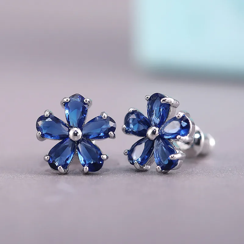 Wholesale Korean Flower Shaped Inlaid Semi-precious Stone Copper Earrings