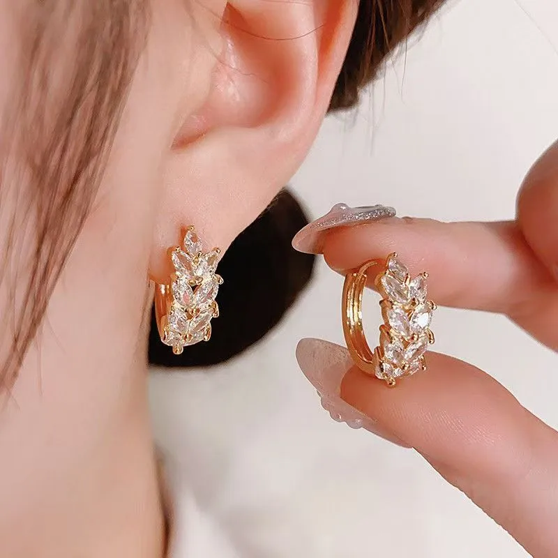 Wholesale 1 Pair Classic Style Leaves Copper Rhinestones Zircon K Gold Plated Earrings