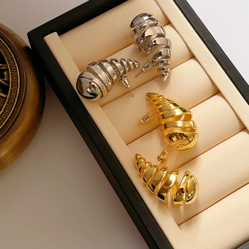 Wholesale 1 Pair Modern Style Geometric Plating Copper 18k Gold Plated Ear Studs