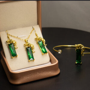 Wholesale Cross-border European and American Fashion Jewelry Women's Necklace Earrings Women's Bracelet Jewelry Light Luxury High-end Jewelry suit