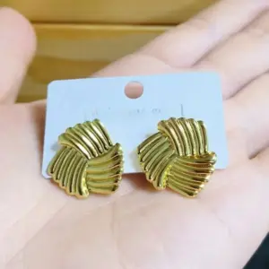 Gold Earrings079 / 18k