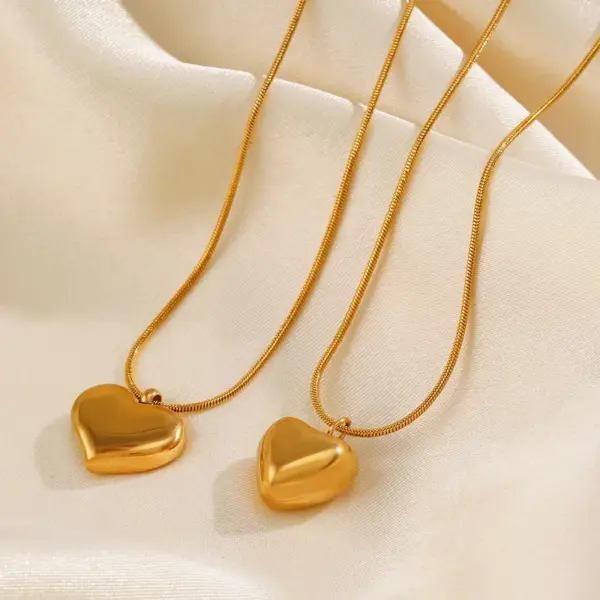 304 Stainless Steel 18K Gold Plated Simple Style Heart Shape Pendant Necklace
