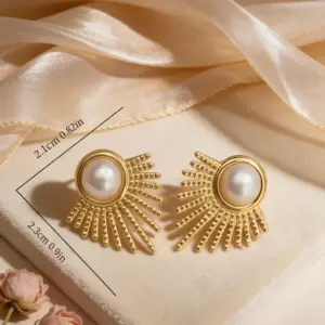 Gold Pearl Earrings20