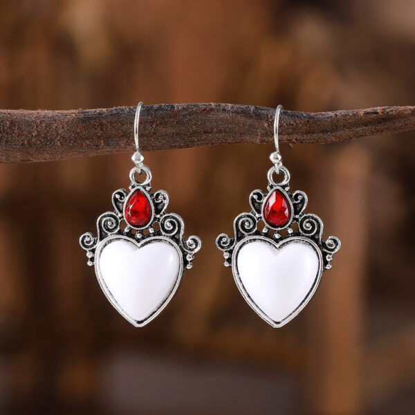 Wholesale Vintage Bohemian Vine Flower Diamond Heart Earrings