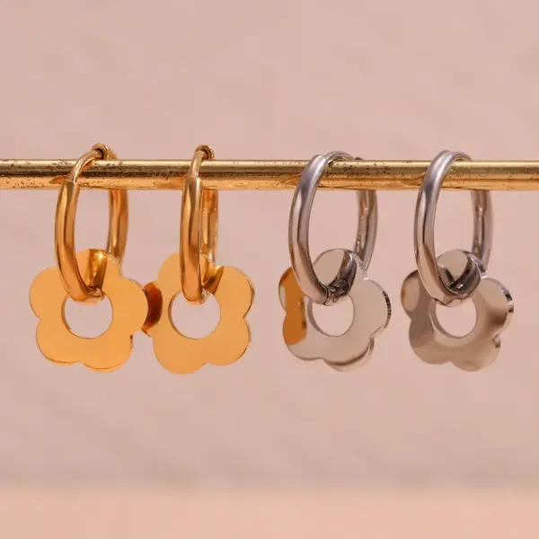 304 Stainless Steel Flower PVD Coated Stone-Free 18K Gold Plated Real Gold Plated 18K Gold Sweet Simple Style Classic Style Waterproof Non Tarnish Plating Drop Earrings