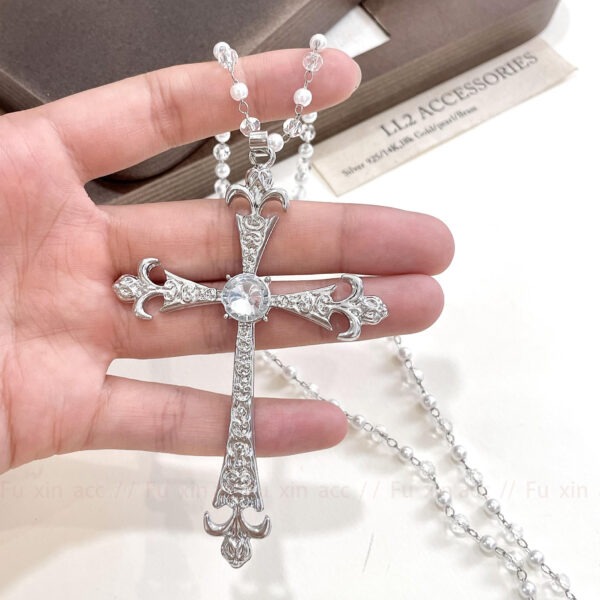 oly-70b5653cd2a72c1c7e87ed431491fb2e Wholesale European and American Retro Punk Subculture Y2K Luxury White Crystal Cross Zircon Retro Gothic Starburst Necklace