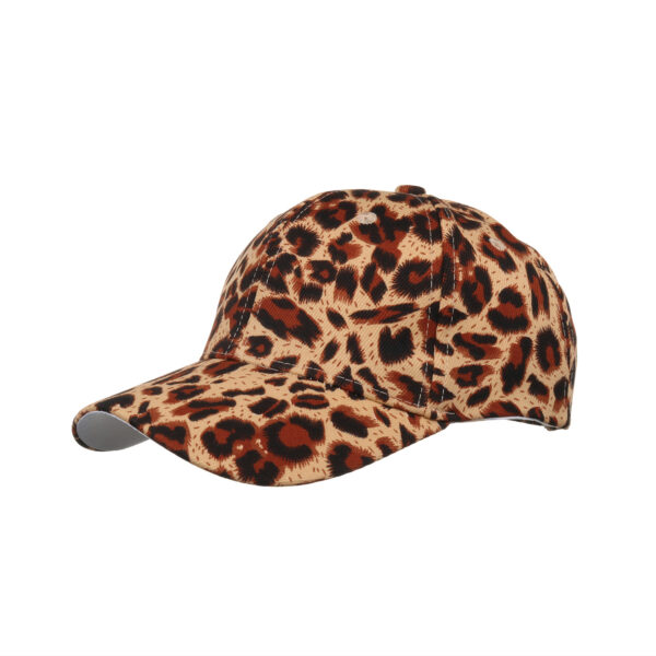 Wholesale The beauty of spring and summer new leopard print baseball cap cap Sun cap B592