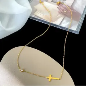 13 [Ah390] Cross Necklace / Gold
