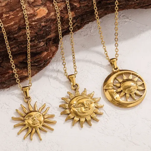 Wholesale Jewelry Retro Sun 304 Stainless Steel Plating Pendant Necklace Cable Chain
