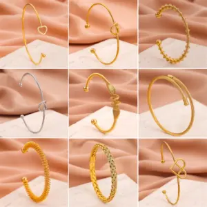 Wholesale 201 Stainless Steel Solid Color Vacuum Plating 18K Gold Plated 18K Gold Simple Style Box Chain Gold Silver Bracelets