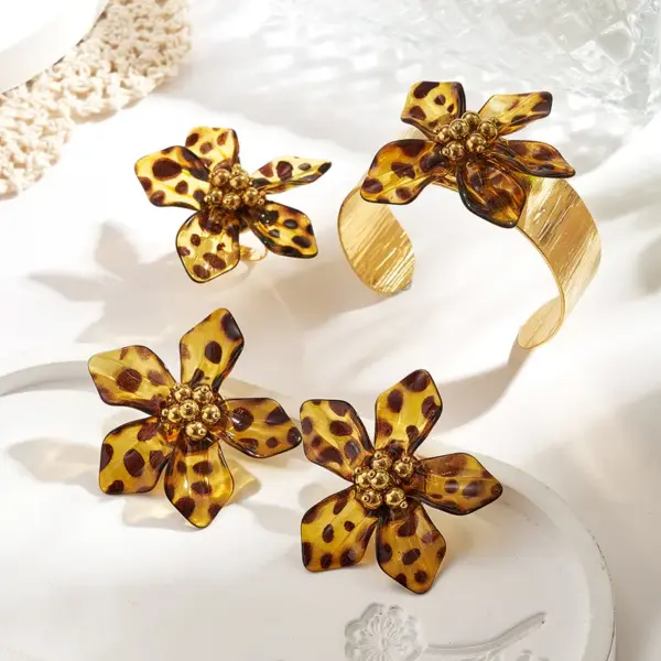 Wholesale Hot-Selling INS Style Real Gold Plated 304 Stainless Steel Furnace Electroplated Resin Flower Earrings Ring Bracelet Set