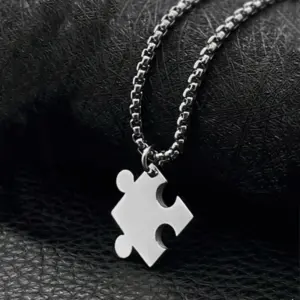 Building Block Heart Pendant Pearl Chain