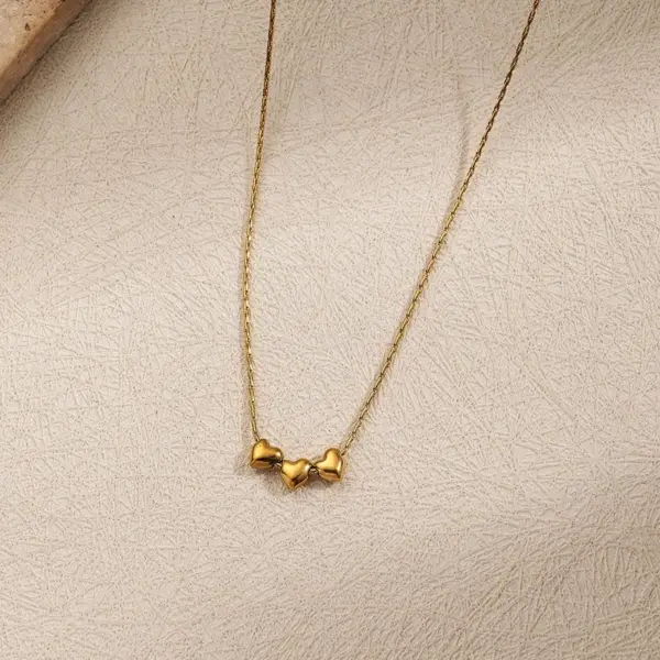 Wholesale Jewelry IG Style Casual Modern Style Heart Shape 304 Stainless Steel Shell 18K Gold Plated Polishing Inlay Cable Chain Pendant Necklace