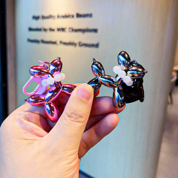 Wholesale ins balloon dog keychain original couple key chain niche personalized bag pendant dark cool female pendant