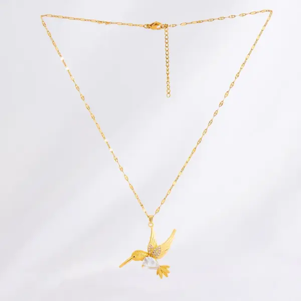 Wholesale Stainless Steel 18K Gold Plated Vintage Style Plating Inlay Bird Rhinestones Zircon Pendant Necklace