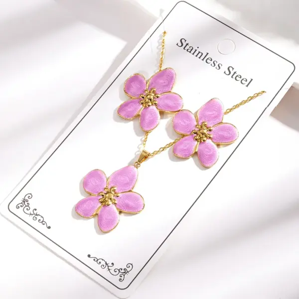 Wholesale Imitation Gold Plated 304 Stainless Steel Oil Drop Five-Leaf Flower Electroplated Polished Electroplated Earrings Necklace Jewelry Set For Women