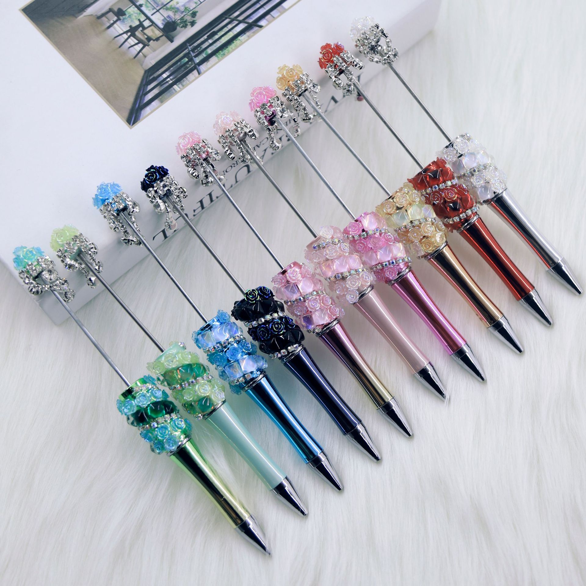 Wholesale Creative DIY Flower Beaded Pen Handmade Hanging ill Beaded Ballint Pen Flower Diamond Pen Gift Cross-border Hot Sale